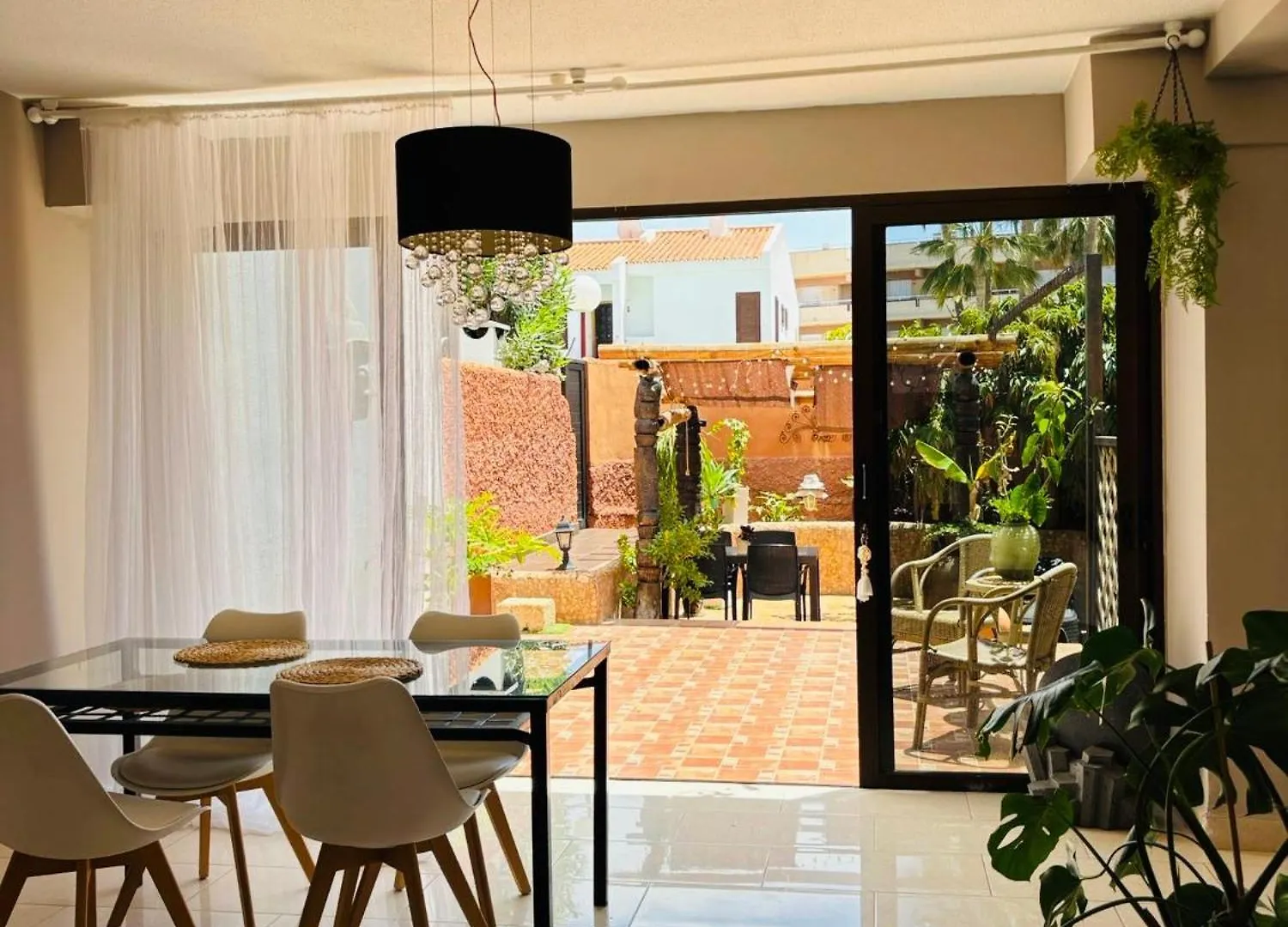 Bungalow Paraiso Callao Salvaje Apartamento
